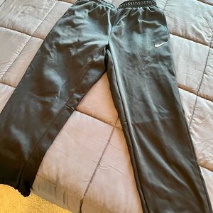 Nike Therma-fit sweat pants black